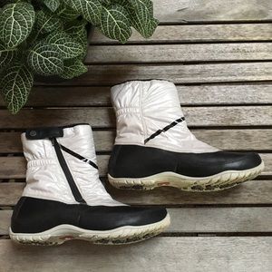 The North Face Mid Zip Snow Boot